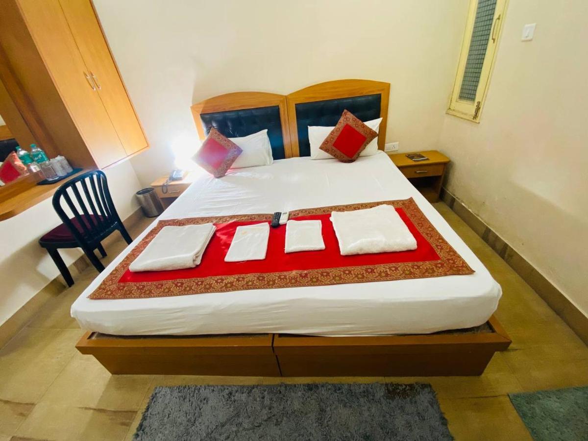 The Century Plaza Hotel Varanasi Eksteriør bilde