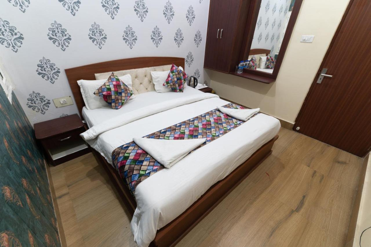 The Century Plaza Hotel Varanasi Eksteriør bilde