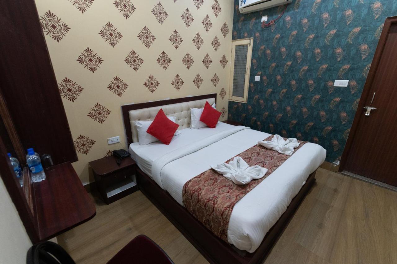 The Century Plaza Hotel Varanasi Eksteriør bilde